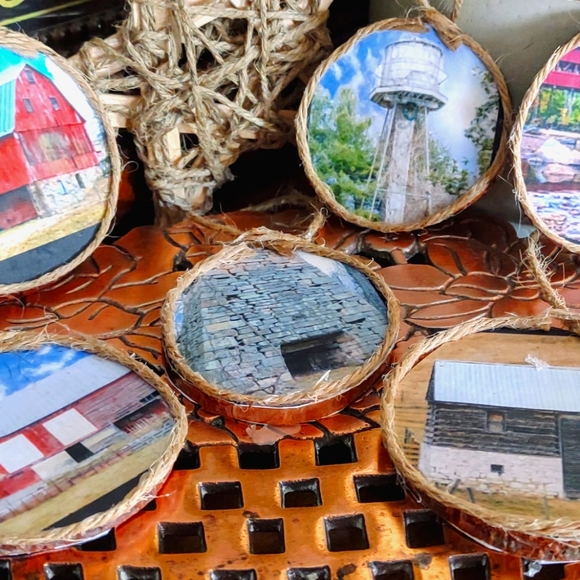 Handmade Christmas tree ornaments - Picture 1 of 7